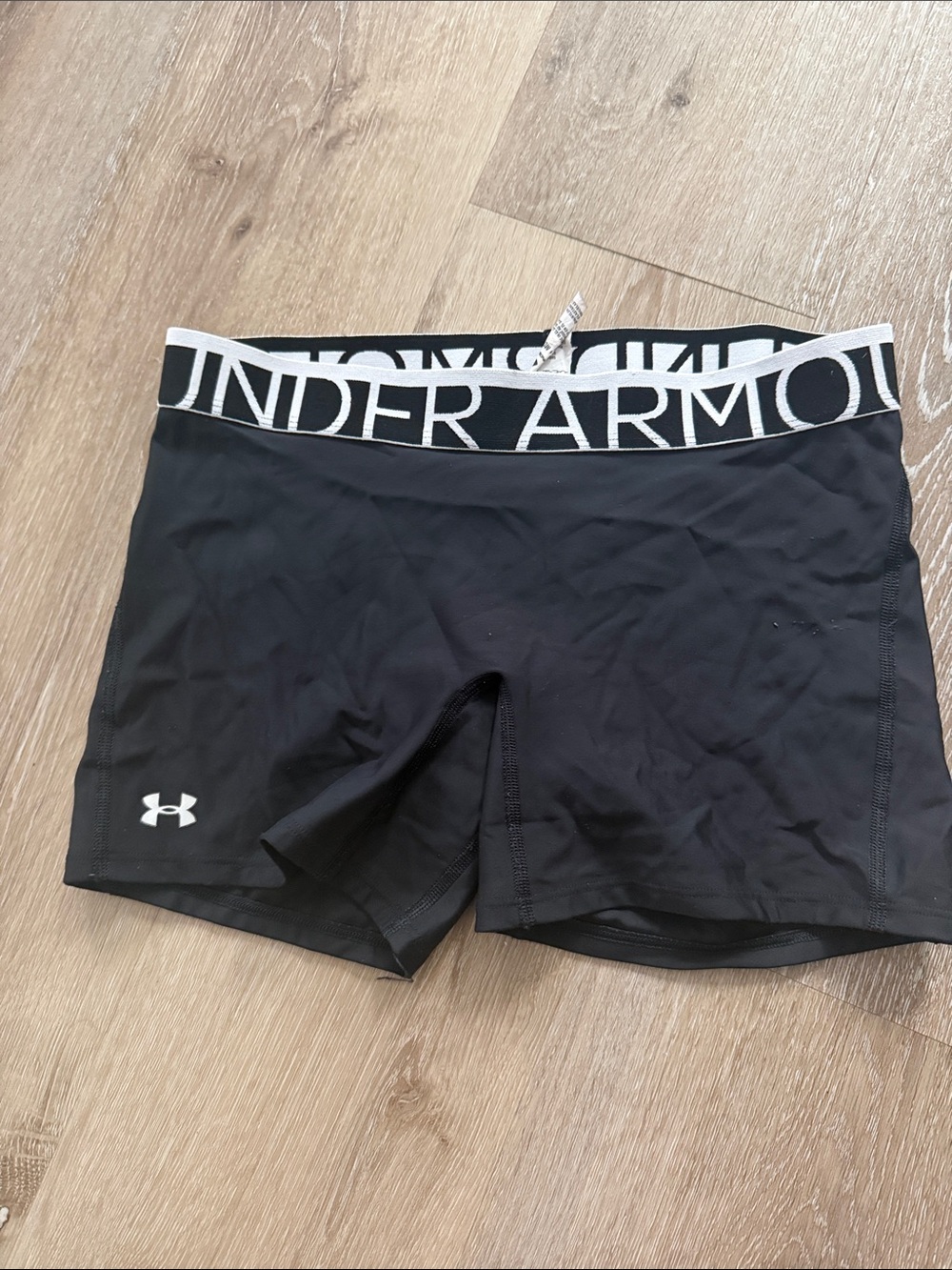 Under Armour Black Women's Compression Bike Shorts with Branded Waistband